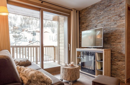Tignes Apartment | Savoyard Charm in Tignes