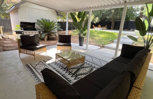 Columbus House | Savvy Oasis w/Pool, Sleeps 14