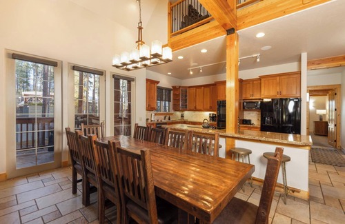 Peak 8 House | Sawmill Run Lodge: Pet-Friendly, Walk to Peak 8, Hot Tub, Grill, Shuttle