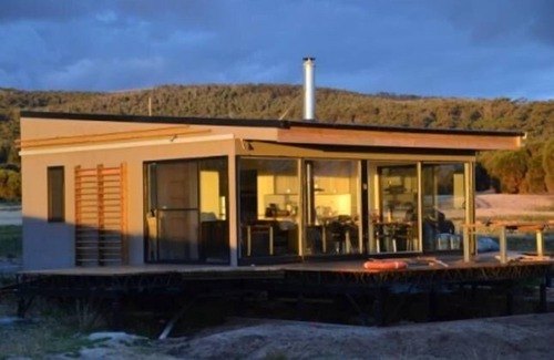 Blue Rocks House | Sawyers Bay Shacks (small shack)