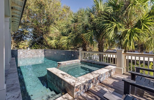 Isle of Palms House | Saylors’ Palm: Oceanview 5BR Home Steps from Isle of Palms Beach!