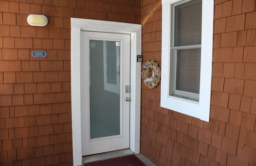 Manteo Condo | SBC1105 - Shallowbag Bay Club 1105