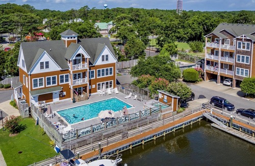 Manteo Condo | SBC1116 - Shallowbag Bay Club 1116