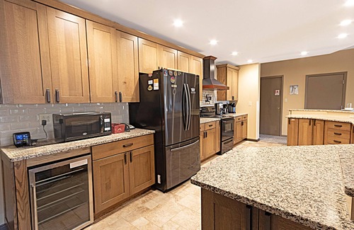 Snowshoe Condo | SC 5801: Spacious Penthouse | Huge Kitchen & Room for Everyone
