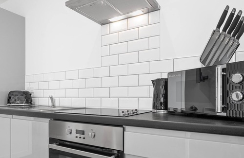Balsall Common Apartment | SCA- Arden Apartment 5 Twin Bedroom Free Parking