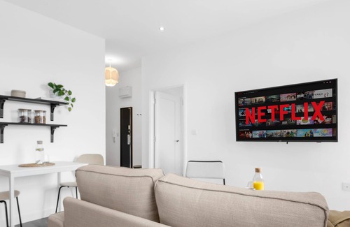 Balsall Common Apartment | SCA- Arden Apartment 7 Twin Bedroom Free Parking