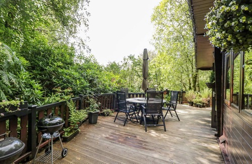 Troutbeck Bridge Cottage | SCAFELL LODGE, family friendly, with pool in Windermere