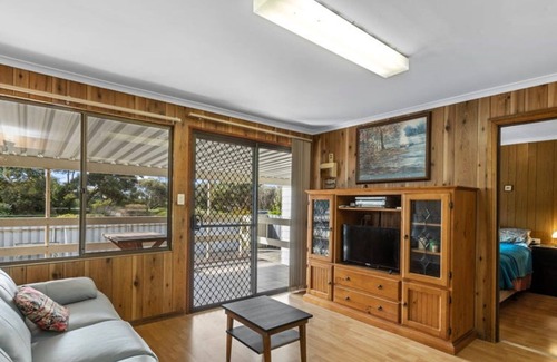 Yorke Peninsula House | Scala al Mare- a cosy 3 bedroom home located in Point Souttar