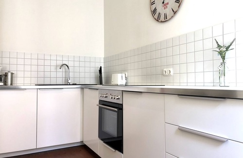 Pirna Apartment | Scandinavian 2-zi Apartment im Zentrum + Balkon
