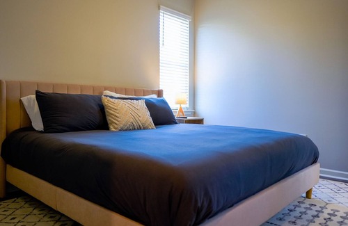 Durham House | Scandinavian Cottage 4 miles to Duke-King Size Bed