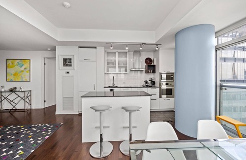 Toronto Entertainment District Condo | Scandinavian Designer Condo with Balcony