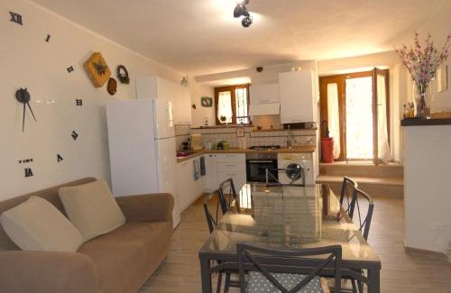 Amelia Apartment | SCAPPO IN UMBRIA, Vicoletto