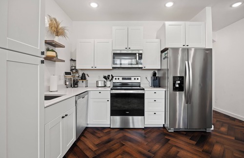 Fayetteville House | Scarlet Cottage