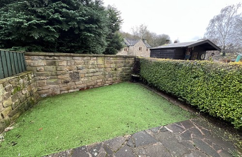 Newmillerdam Cottage | Scenic 2 Bedroom Cottage, Newmillerdam
