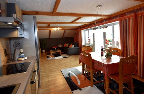 Gleissenberg Apartment | Scenic Apartment with Balcony, Garden, Deckchairs, Barbecue