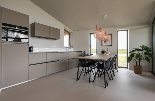 Wissenkerke House | Scenic Cottage w/Garden