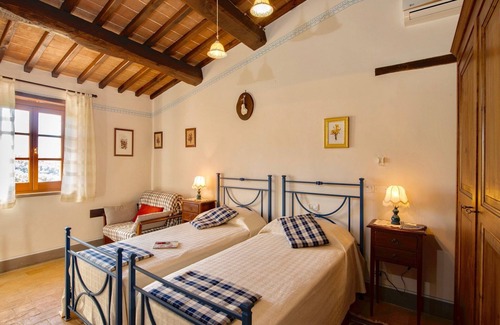 Popoltaio-Schiacciato Other | Scenic Farmhouse with Pool
