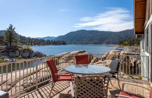 Boulder Bay House | Scenic Lakefront Home with Hot Tub at a Great Price