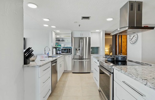 Ormond-by-the-Sea Condo | Scenic ocean front condo - panoramic views, walk out to beach!