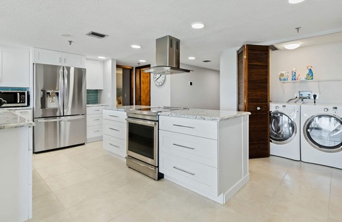 Ormond-by-the-Sea Condo | Scenic ocean front condo - panoramic views, walk out to beach!