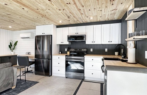 Summerville House | Scenic Retreat