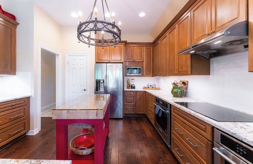 Apache Shores House | Scenic Seclusion Near Austin: 2 Luxe Suites, Designer Dining & City Access