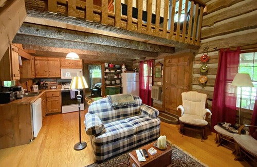 Stonebridge House | Scenic Summit - Todd, NC
