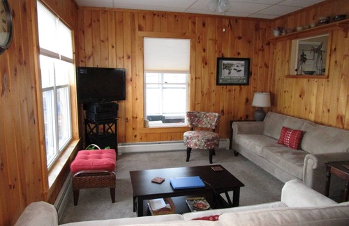 Alexandria Bay House | Scenic View Park House