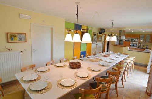 Walk Villa | Scenic Villa near Lake View