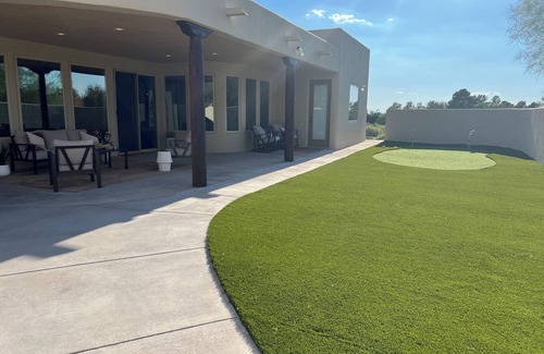 Alamogordo House | Scenic Vista with Game Room and Putting Green