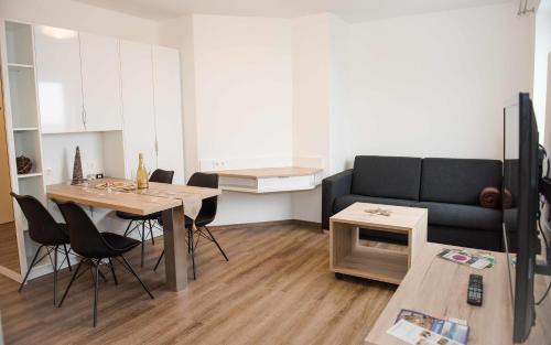 Hietzing Apartment | Schönbrunn Design