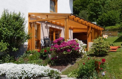 Lalling Apartment | Schöne 4-Sterne FeWo in herrlicher, ruhiger Südhanglage und Südbalkon
