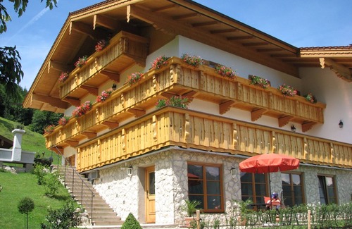 Grassau Apartment | "Schöne Aussicht" 73 qm, gemütliche Ferienwohnung mit Südostbalkon