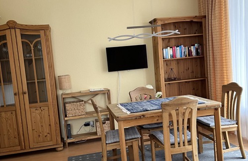 Muritz Apartment | Schöne Ferienwohnung mit Sonnenbalkon am Müritzufer