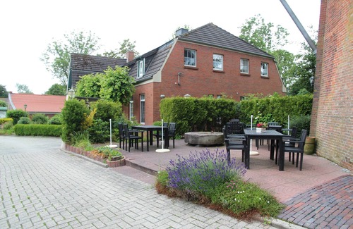 Uttum Apartment | Schöne Ferienwohnung für Eine Person im Müllerhaus Uttum