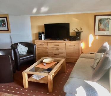 Neuensien Apartment | Schöne Wohnung Mit Seeblick Und Drei Balkonen