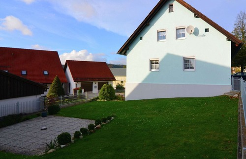 Stadlern House | Schönes Ferienhaus mit großem Garten bei Stadlern