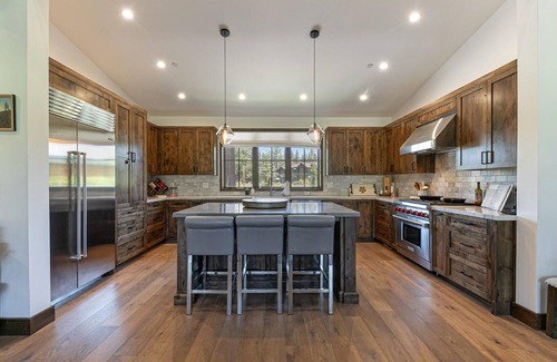 Ponderosa Palisades House | Schaffer's Mill Luxury Home, Hot Tub, Golf & Mountain Views, Amenities Access