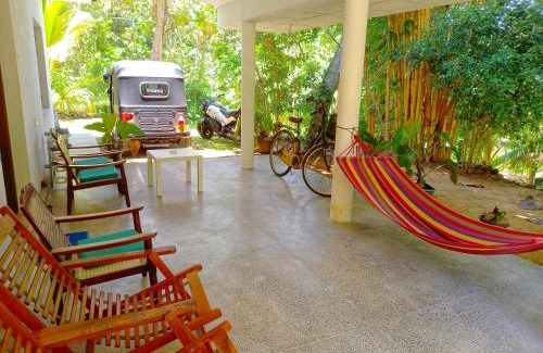 Morakatiyara Hotel | Schatzi's Hideaway