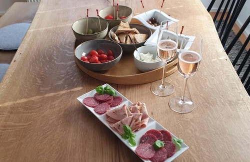 Ohningen Apartment | Schatzkästchen treasure chest stylish living on the Bodensee