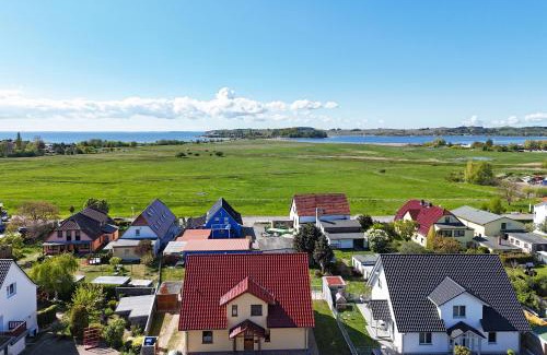 Thiessow Apartment | Schicke FeWo mit Terrasse, gratis Nutzung vom AHOI Erlebnisbad und Sauna in Sellin - Haus De niege Wech FeWo 01