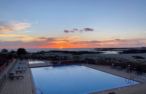 Los Lagos Apartment | Schicke Maisonette-wohnung Direkt am Strand, mit Meerblick und