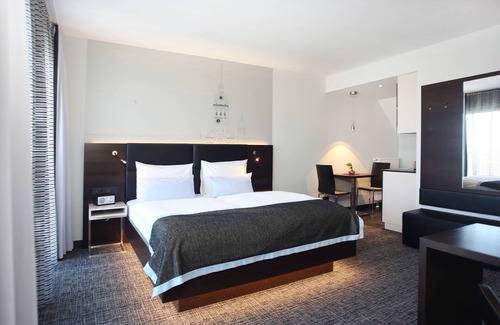 Ludwigsvorstadt-Kliniken Hotel | Schiller5 Hotel