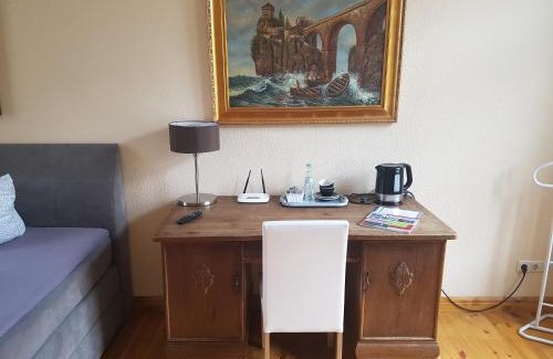 Luedenscheid Hotel | Schillers Hotel & Café - GARNI -