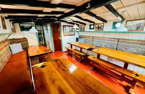 Muiden House | Schip in Muiden