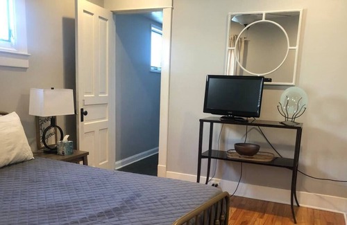 Schnitzelburg House | Schnitzelburg 3 Bedroom - Walk to bars, food!