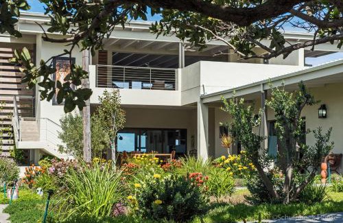 Sandbaai Hotel | Schulphoek Seafront House