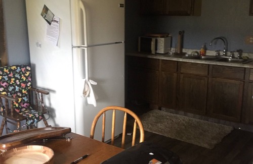 Omro Cabin | Schuster's Bass Retreat