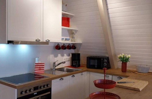 Butjadingen House | Schwedenhaus am Yachthafen 40 - Ferienhaus, Dusche, WC, 2 Schlafräume