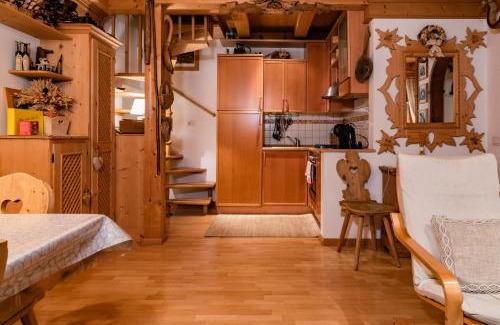 Kastelruth Apartment | SciliarGuestHouse-due piani parcheggio privato